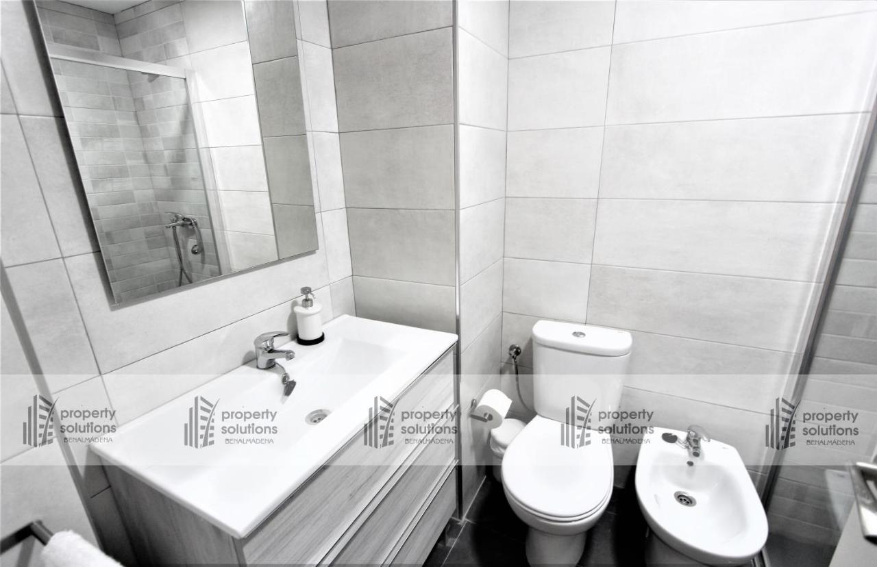 Apartamento Torremolinos - A 600M De La Playa De La Carihuela - Piscina - Parking Gratis - Excelente Conexion Wifi Ngoại thất bức ảnh
